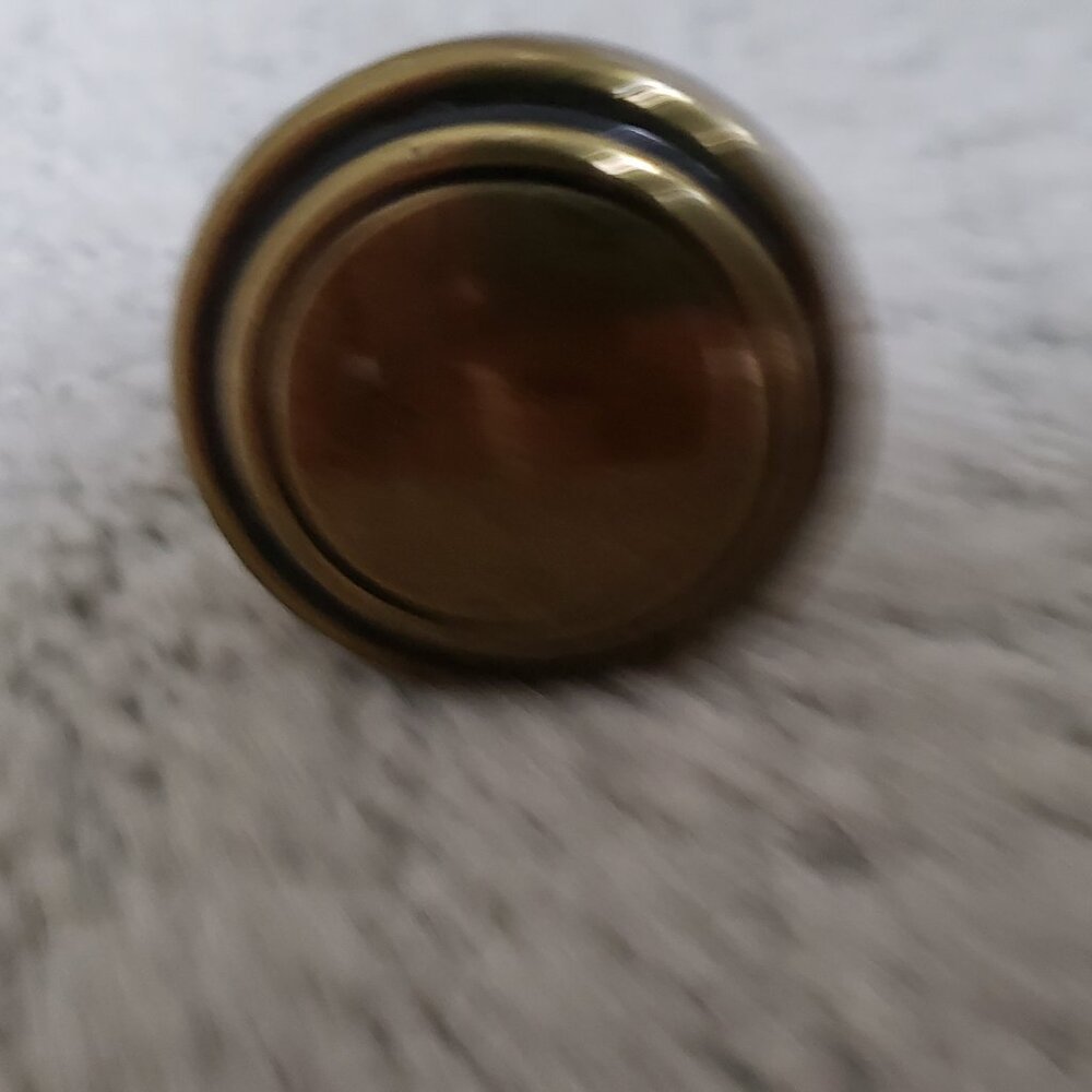 Brass drawer pulls and knobs - Picture 3 of 4